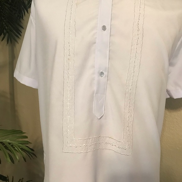 White Hugo Barong Short sleeves with front embroidery. Size large - Picture 3 of 8